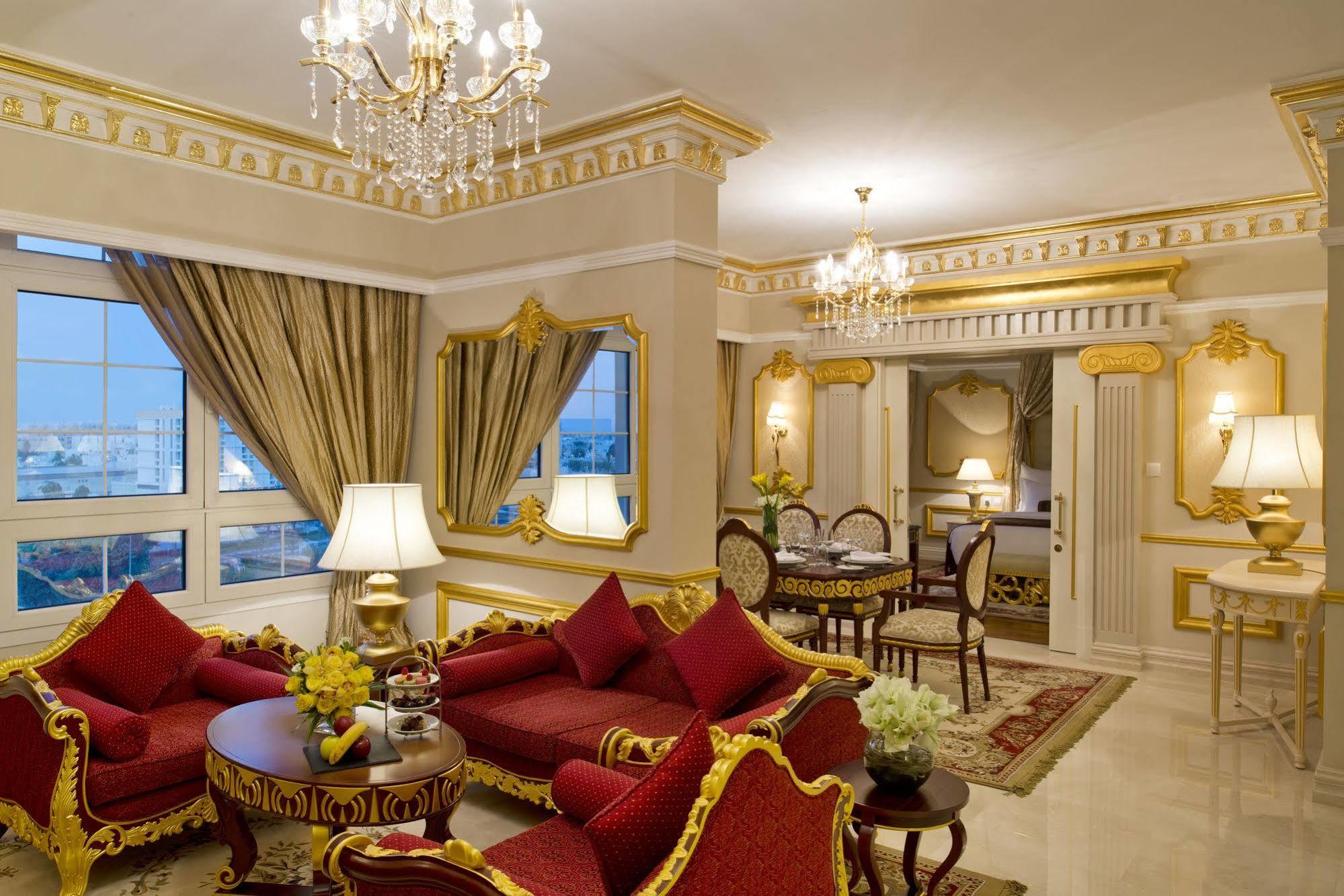 Warwick Doha Hotel Exterior foto